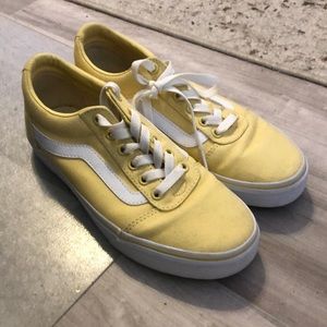 yellow and white lace vans